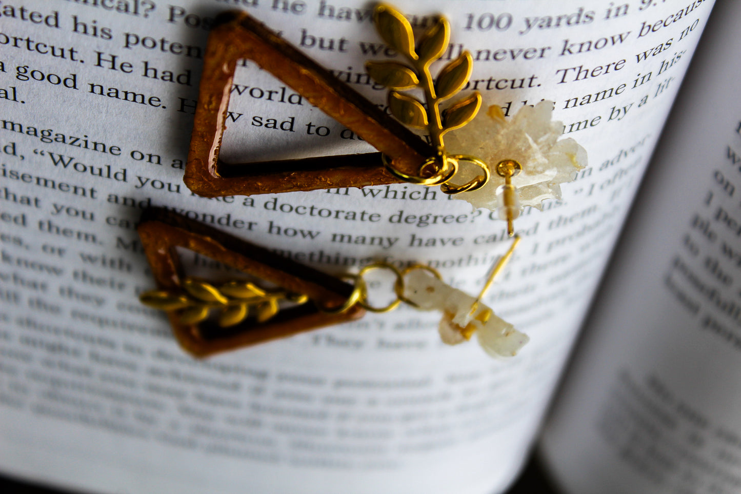 Golden Daisy Elegance Earrings