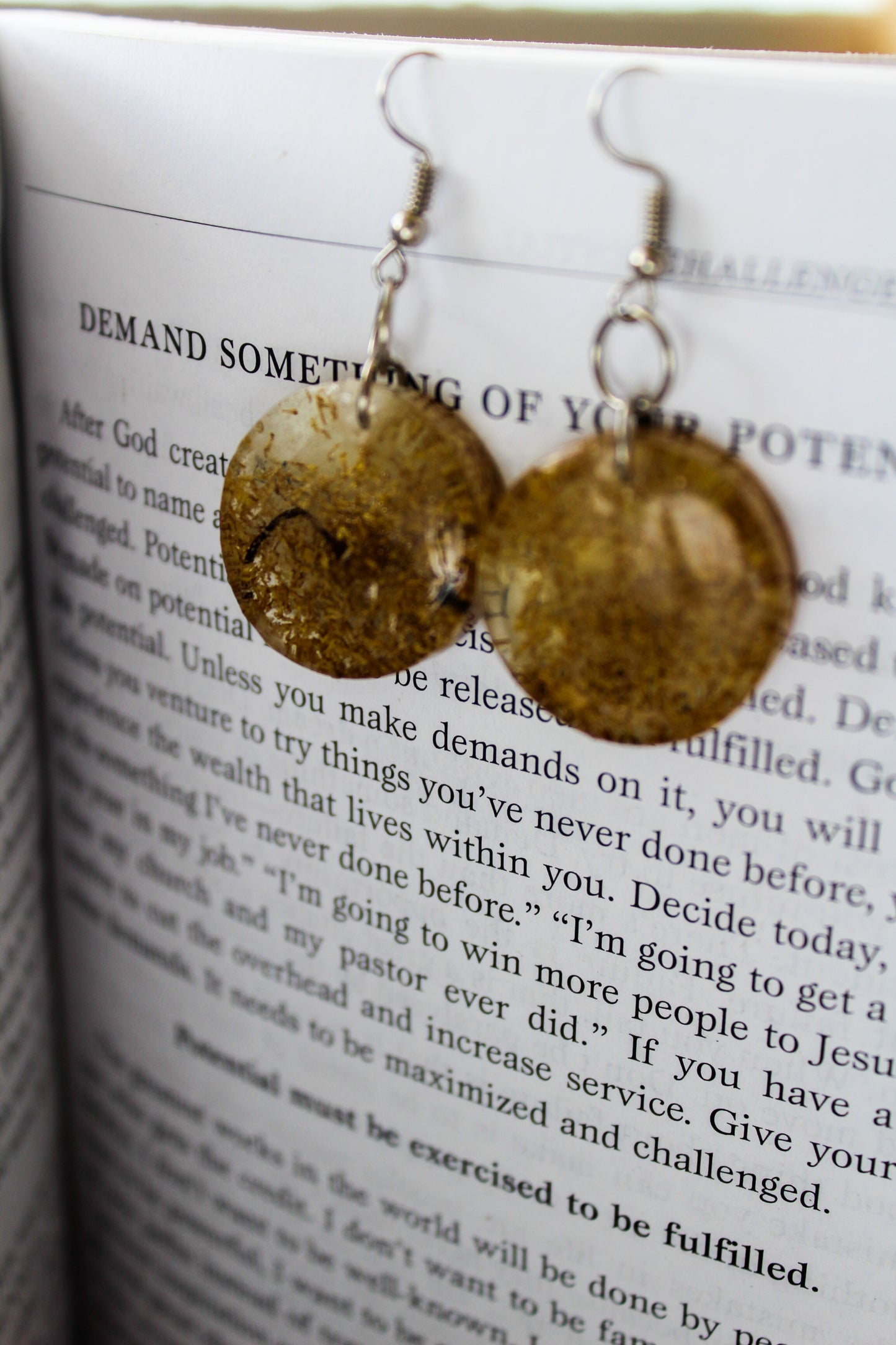 Chamomile Serenity Round Earrings