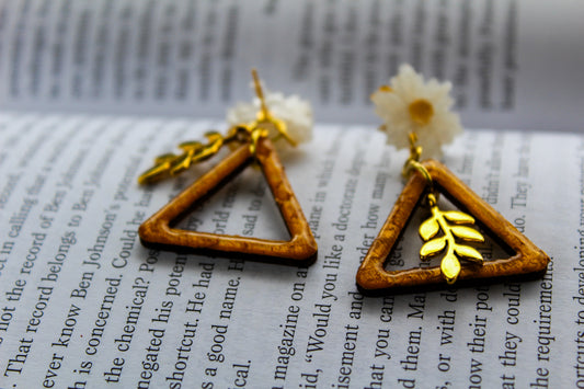 Golden Daisy Elegance Earrings